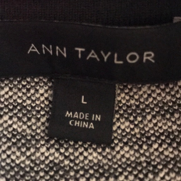 Ann Taylor Houndstooth Cropped Cardigan NWOT - Picture 4 of 5